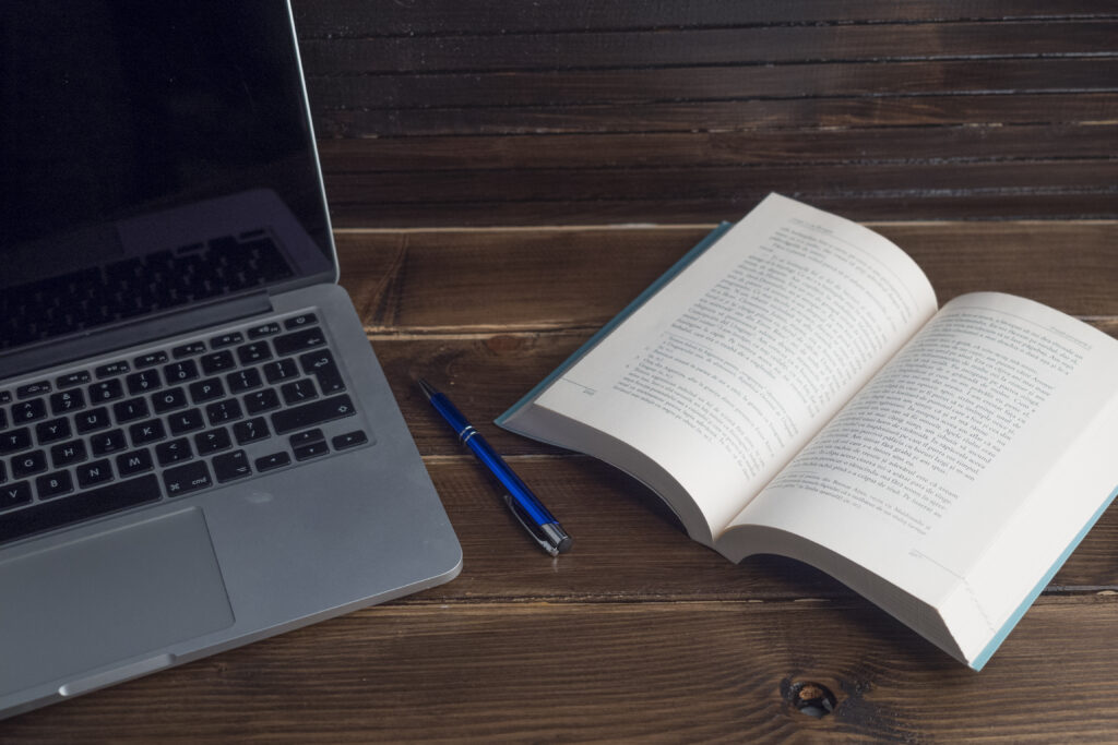 Por que publicar seu trabalho em formato de livro acadêmico