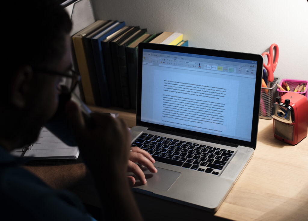 Tipos de revisão de textos: linguística, metodológica e científica