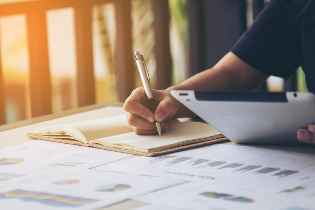 Estudo acadêmico: 4 estratégias para lidar com a sobrecarga de informações